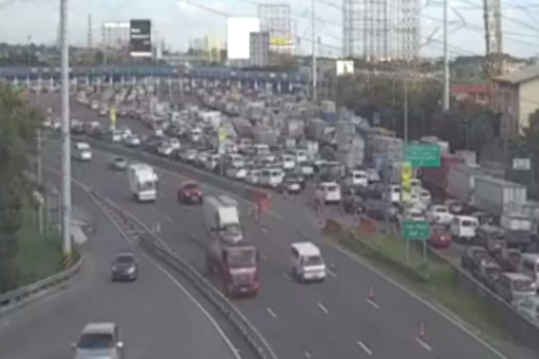 What’s the cause of the ruckus on the NLEx Bocaue tollgate lately?  