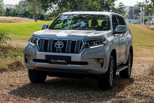 Toyota Land Cruiser Prado 2.8 4x4 AT (Diesel) 2025 PH: Price & Specs