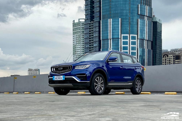 2020 Geely Azkarra Luxury front quarter