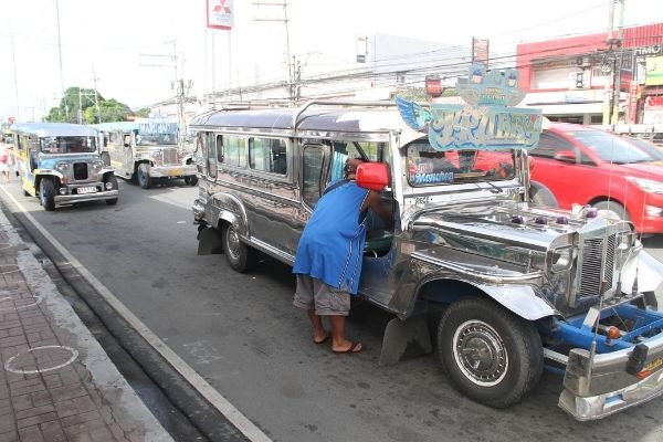 Brace yourselves: Over 1,000 jeepneys to restart operations soon
