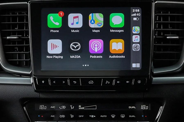 A picture of the Mazda BT-50's new touchscreen