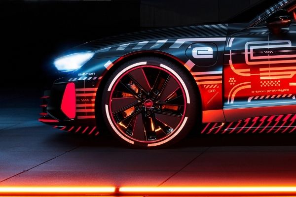 2021 Audi e-tron GT proves that electric cars can roar too