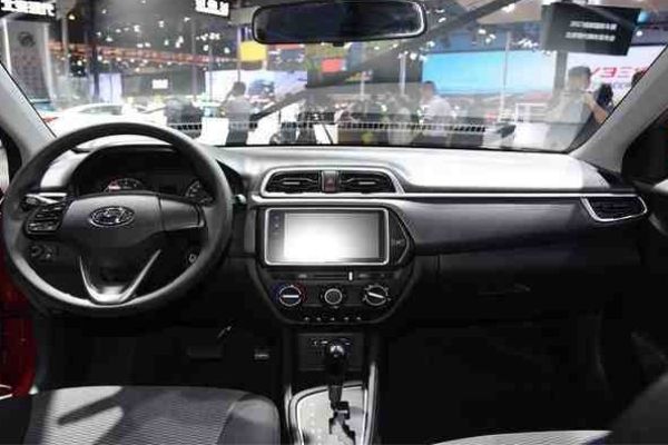A picture of the interior of the Hyundai Reina.