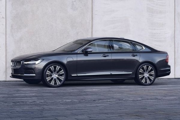 Volvo tops all other carmakers in tech innovation, according to study     