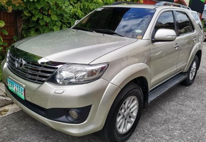 Buy Used Toyota Fortuner 2012 for sale only ₱475000 - ID776086