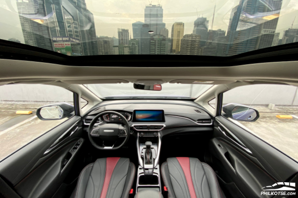 2021 Maxus G50 interior and panoramic sunroof