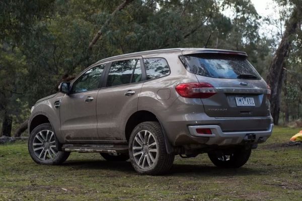 Ford Everest old Ford Everest old