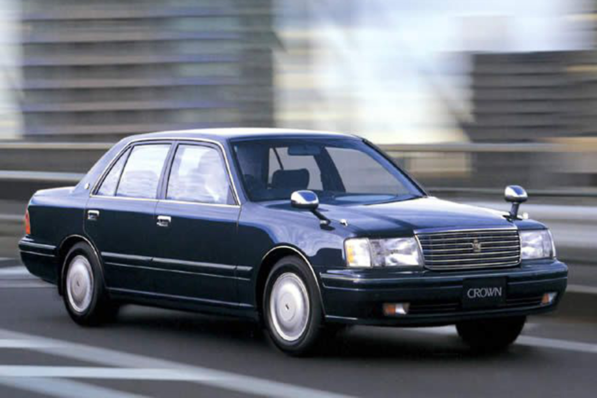 Toyota Crown: The peak of 1990s Japanese luxury