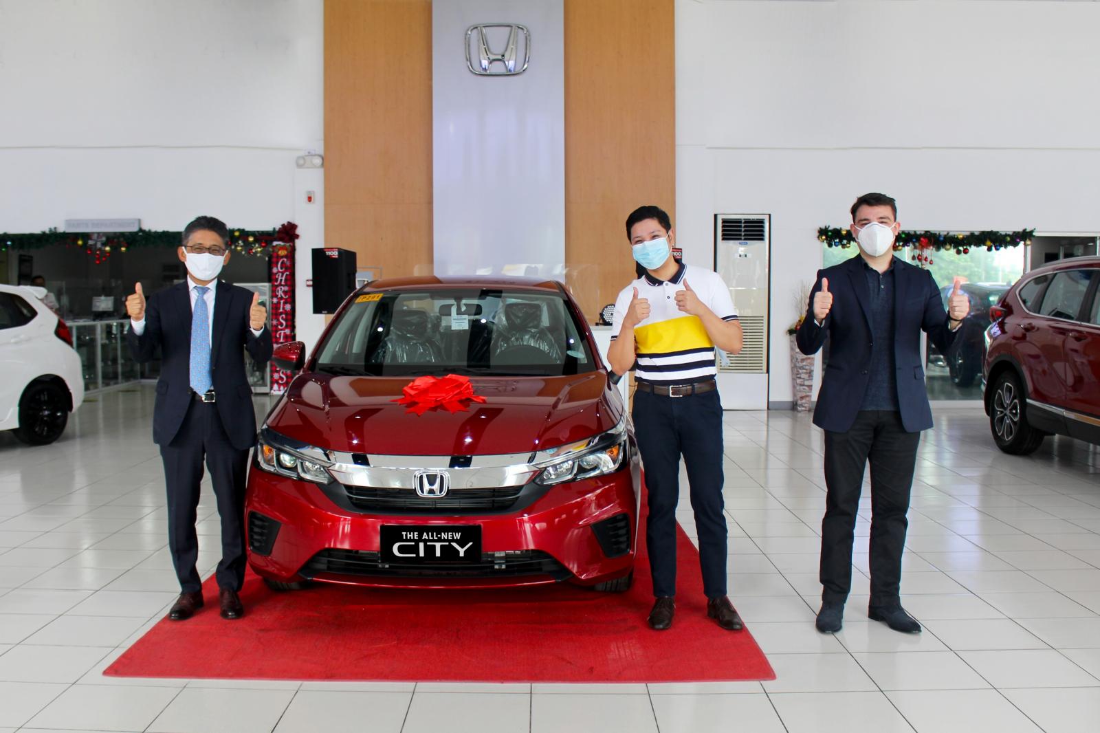 Honda Cars PH awards a lucky customer with a brand new City S 1.5 CVT