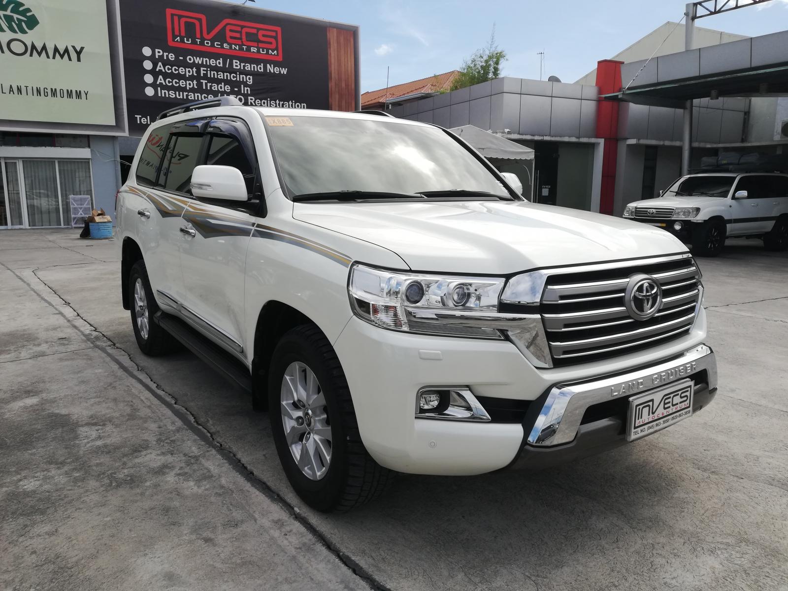 Buy Used Toyota Land Cruiser 2019 for sale only ₱4190000 - ID778556