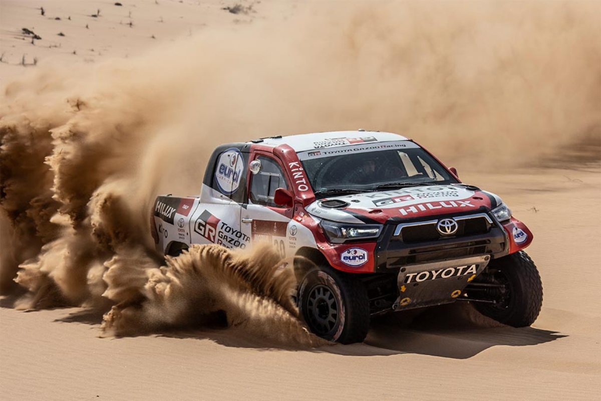 2021 Toyota Hilux Rally Dakar