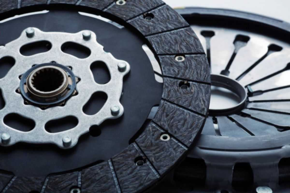 Car Clutch Plate Usage Life with Problems and Replacement Costs in