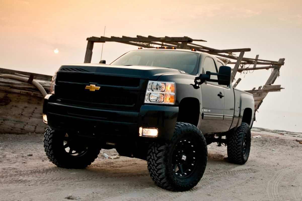 Suspension Lifts vs. Body Lifts: How To Choose The Right Lift Kit For Your  Truck