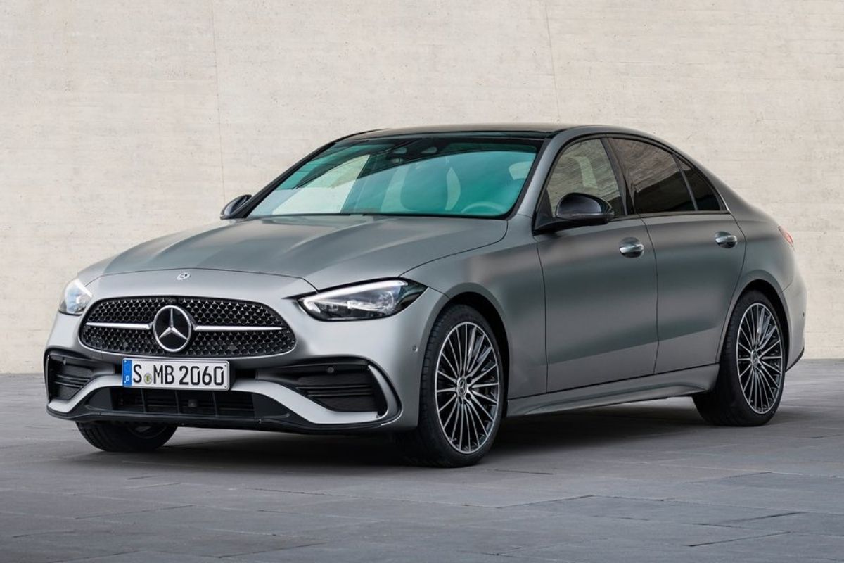 2021 Mercedes-Benz C-Class debuts in two body styles, mild-hybrid tech