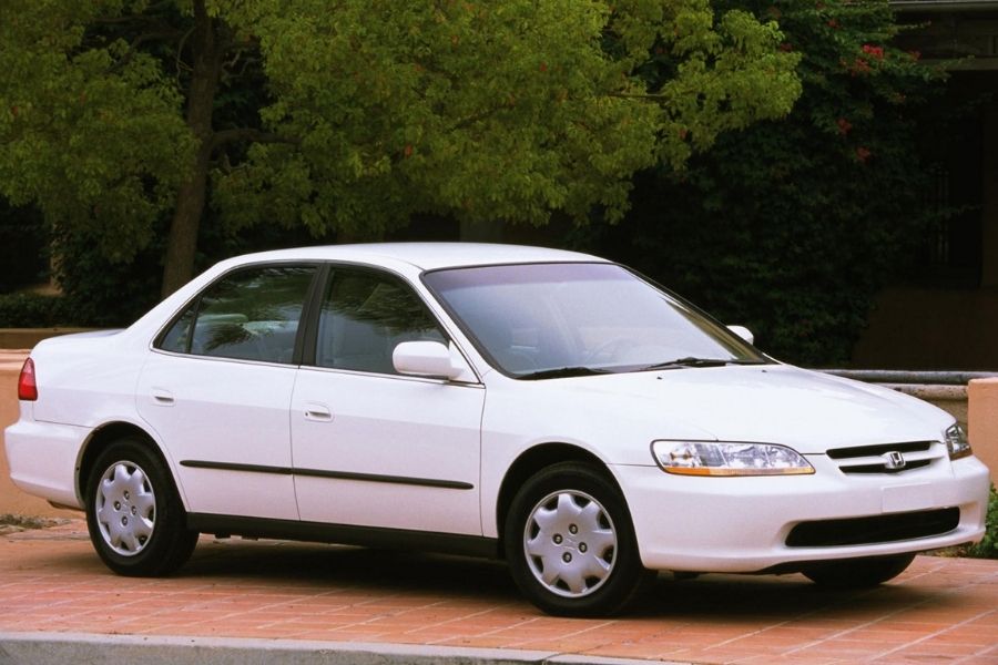 Honda Cars Ph Recalling 1997 99 Cr V Due To Faulty Takata Airbags