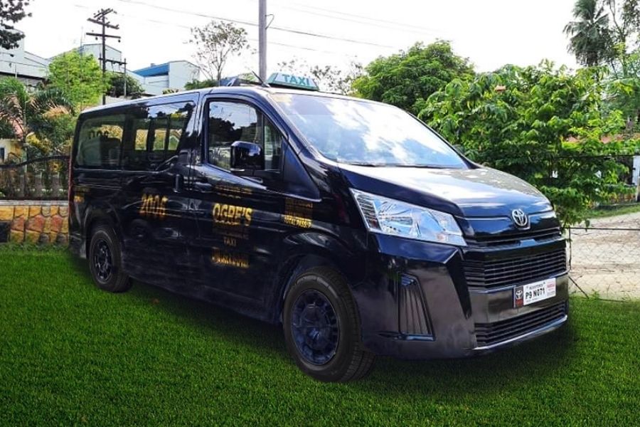 Toyota PH aids premium taxi modernization program in Cebu