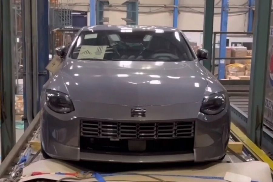Next-gen Nissan Z car leaked naked in production form