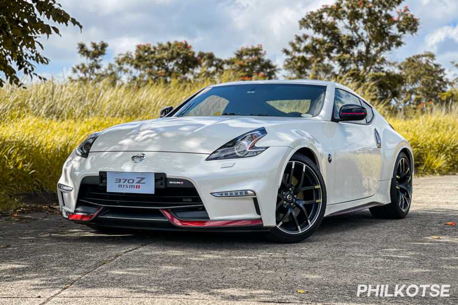 A picture of the 2020 Nissan 370Z's front end
