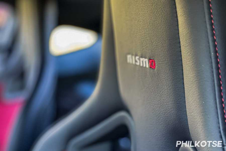 A closeup of the 370Z Nismo's head rests