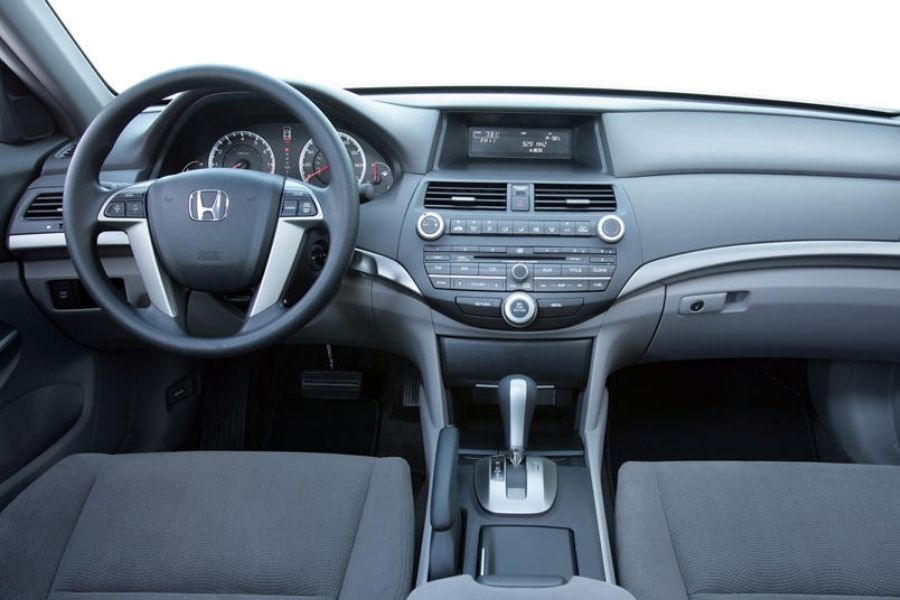 2011 Honda Accord 3.5 EX V6: Japanese muscle [Sleeper Keeper]