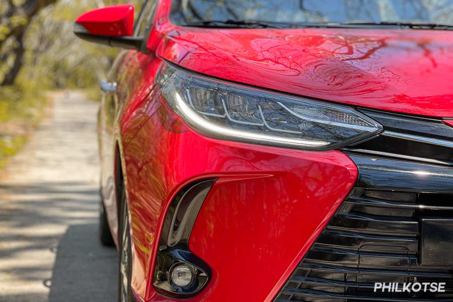A close-up pic of the Vios G's headlamps