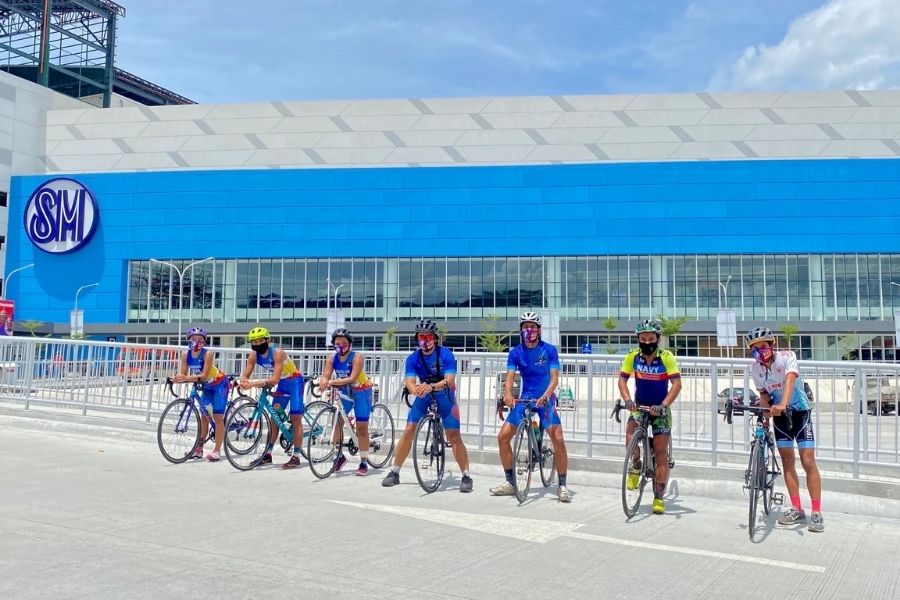 Learn how to bike safely with this free manual from MMDA, SM