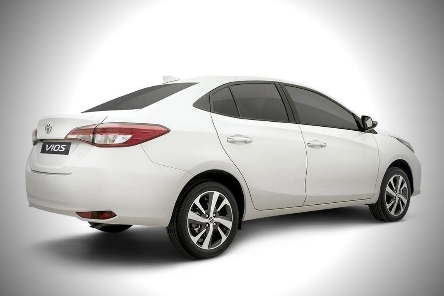 A picture of the rear of the Toyota Vios E