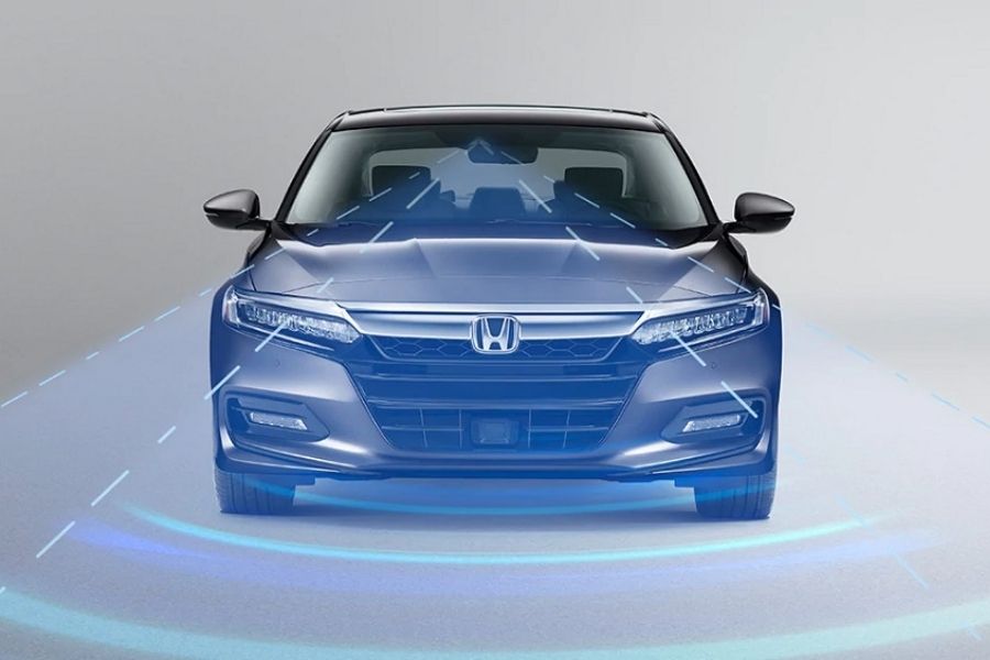 A visualization of the Accord's Honda Sensing driver assist suite doing its job
