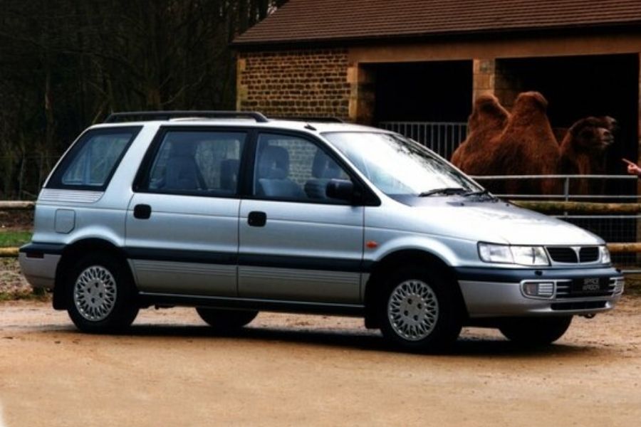 Mitsubishi Space Wagon: A decent seven-seater MPV from the 1990s