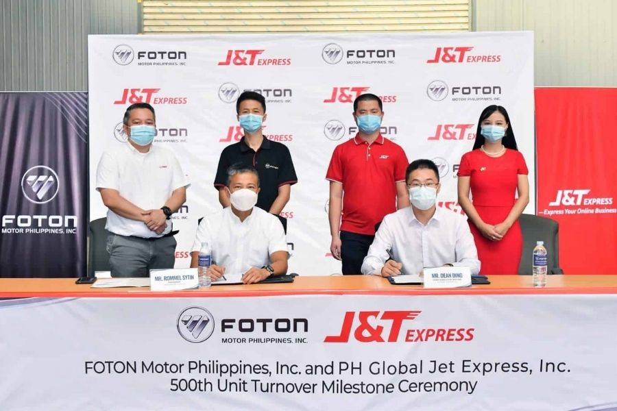 J&T receives 500th Foton vehicle for its delivery services