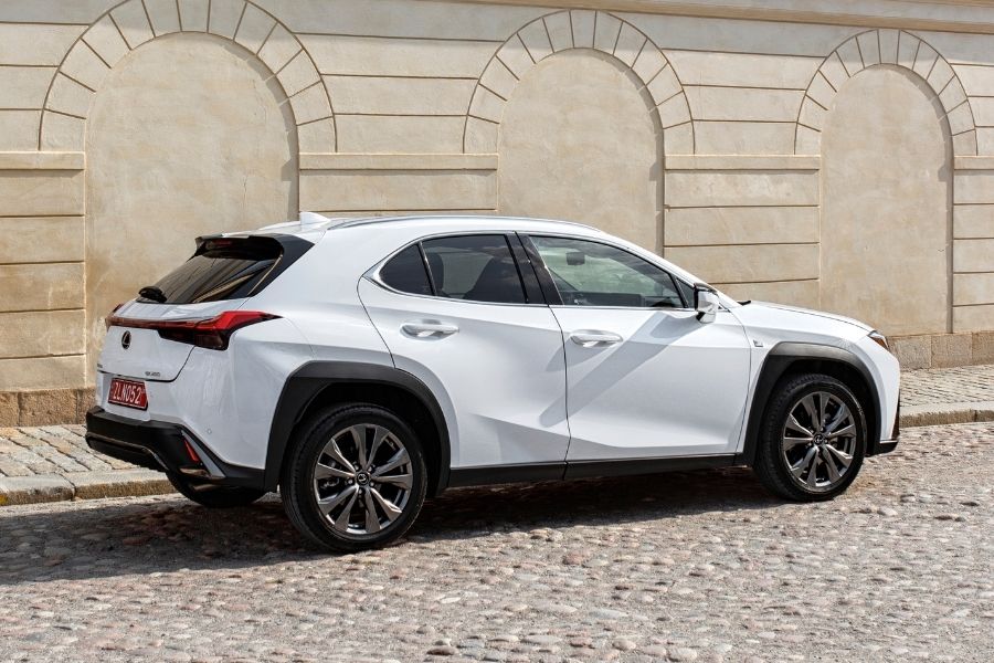 Lexus ux википедия