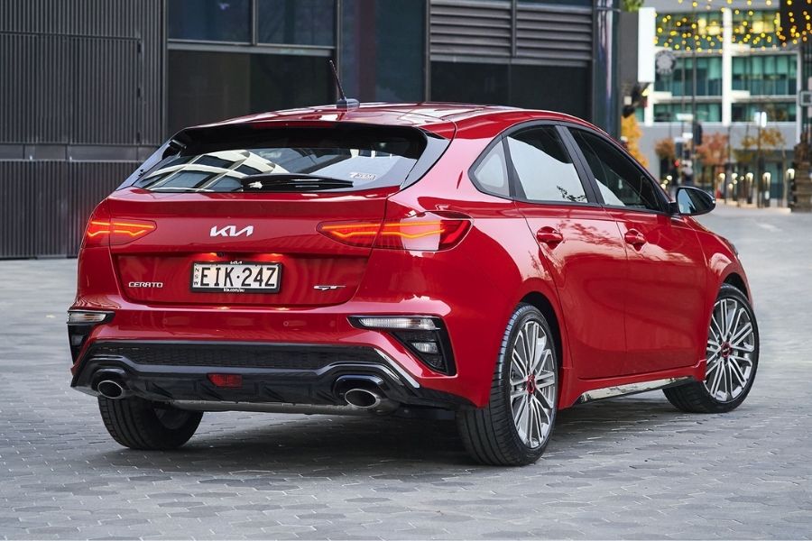 2022 Kia Forte GT looks stunning in the metal