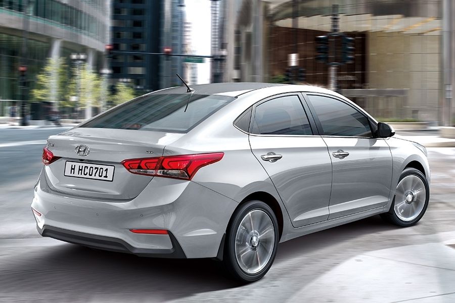 A picture of the Hyundai Accent's rear end