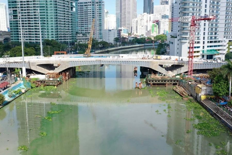 DPWH on target to open Estrella-Pantaleon Bridge next month