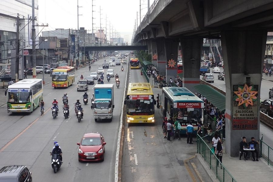 LTFRB orders PUVs to use passenger contact tracing app