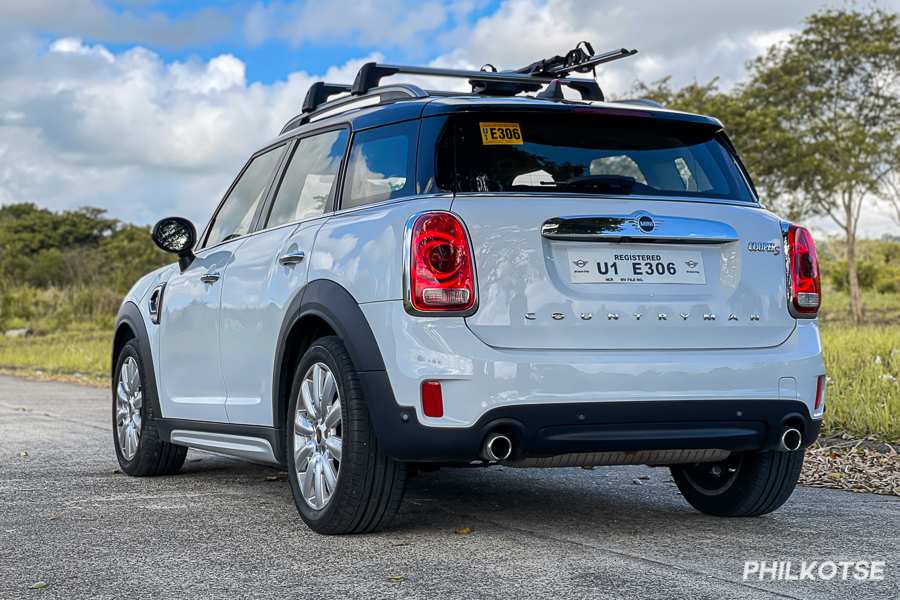 A picture of the rear of the Mini Countryman Cooper S