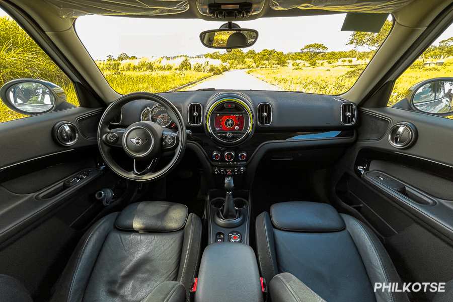 A picture of the Countryman Cooper S' cockpit