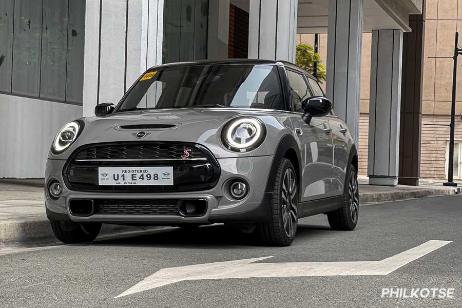 A picture of the front of the Mini Cooper S 5-Door