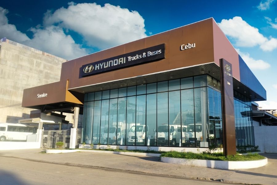 Hyundai PH launches refurbished CV dealership in Cebu