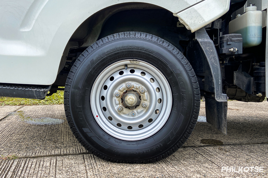 2021 Isuzu Traviz wheels