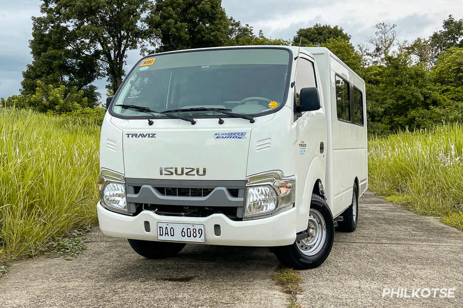 2021 Isuzu Traviz front