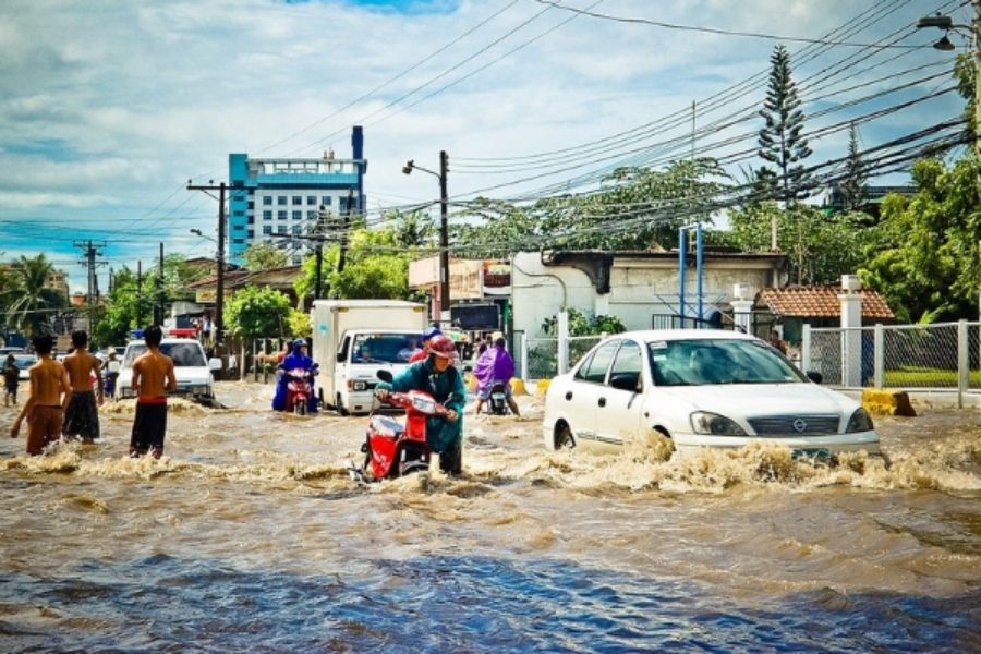MMDA releases guide to help you assess flooded roads 