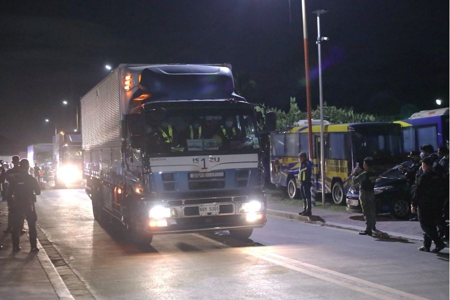 MMDA lifts truck ban during ECQ period