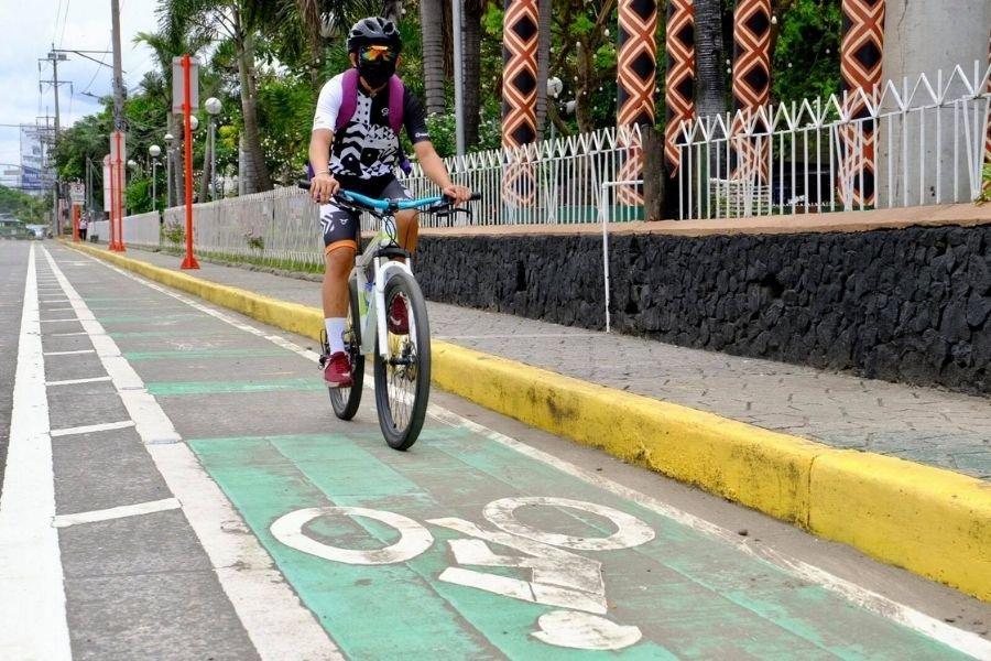 MMDA reminds motorists Park on bike lanes at your own risk