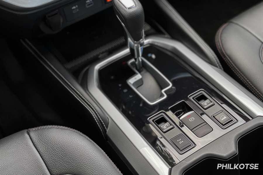 A picture of the Terra's gear shift lever