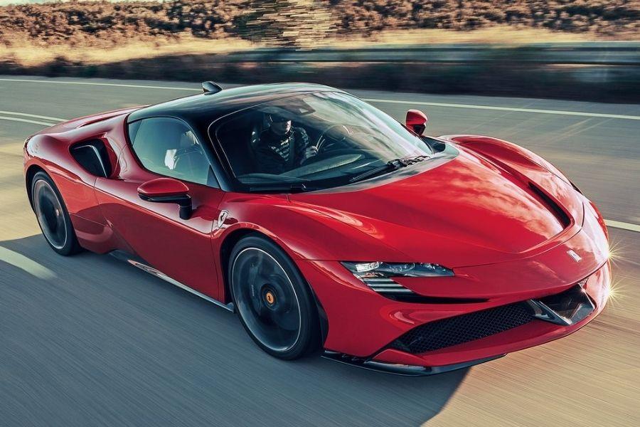 Italy wants to exempt supercar makers from gasoline engine ban