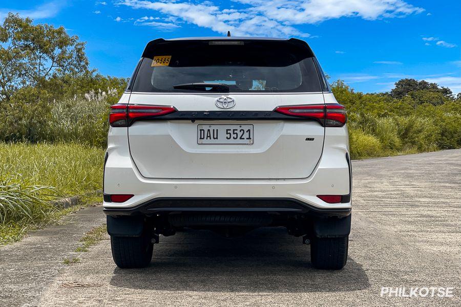 A picture of the rear of the Toyota Fortuner.