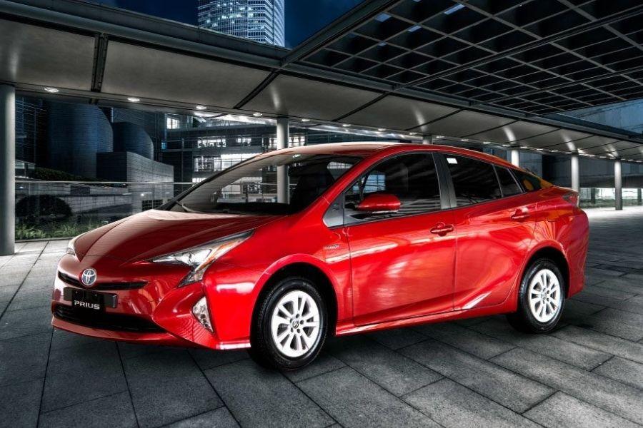 A picture of the Toyota Prius for the Philippine market.