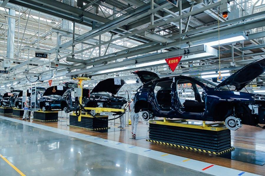 Автомобили производства тагаз. Какие иномарки собирают. Завод мерседес бенц в германии. Какие иномарки собирают. Какие иномарки собирают.