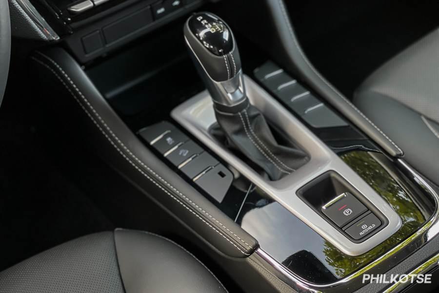 A picture of the new mu-X's gear shift lever